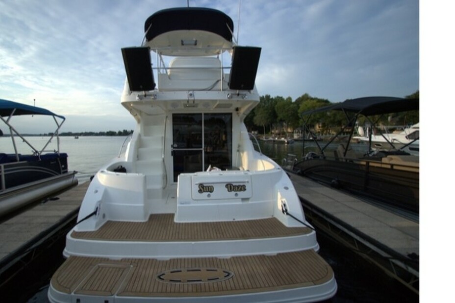 Rent a Sea Ray Boats 36 Sedan Bridge in Cornelius, NC on Boatsetter