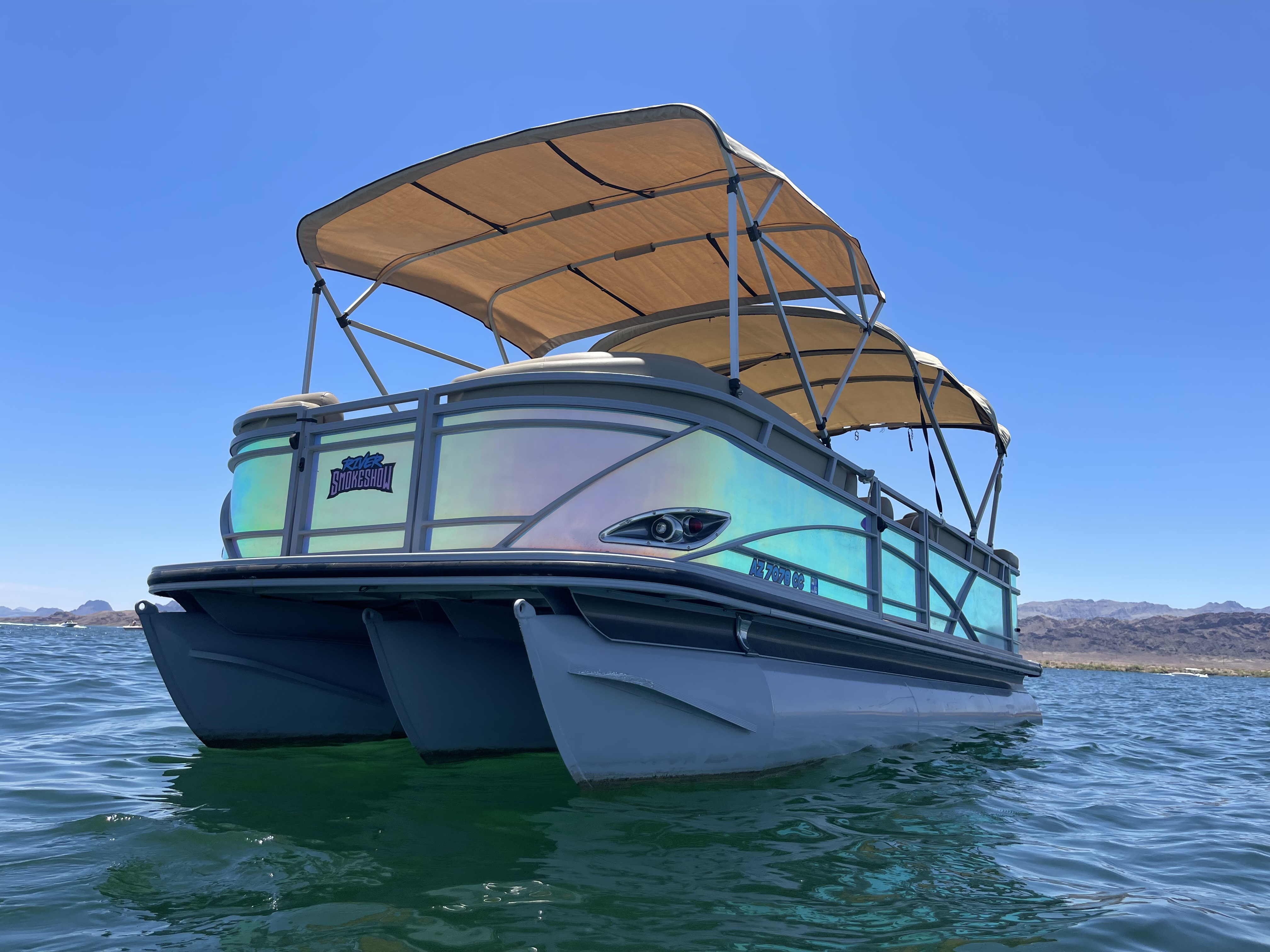 Rent a Regency 220 DL3 in Lake Havasu City, AZ on Boatsetter