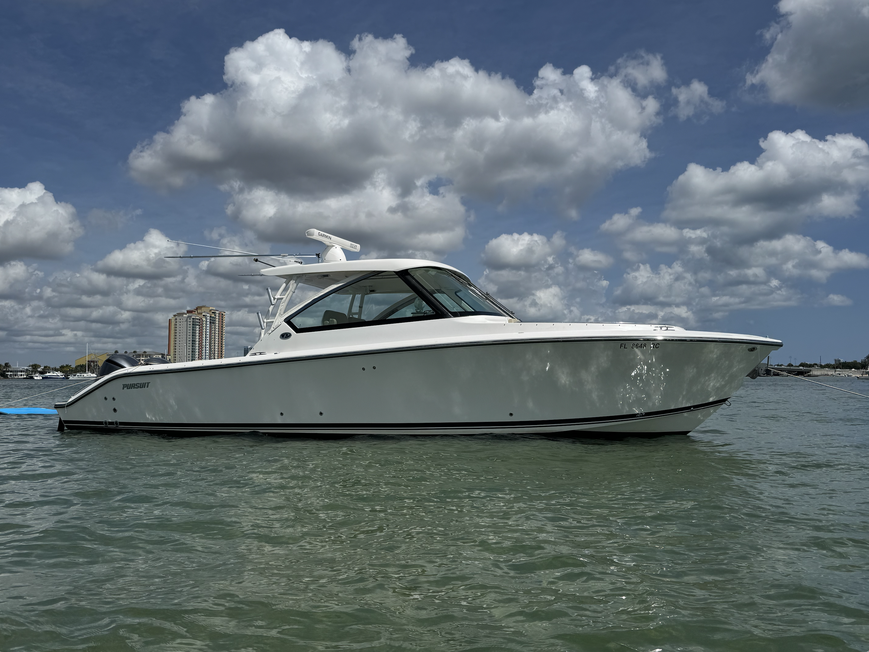 Rent a PURSUIT DC325 DUAL CONSOLE 2/2-F300HP in Lantana, FL on